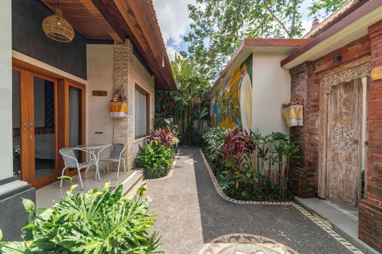 Three Beagles Villa Ubud  Exterior photo